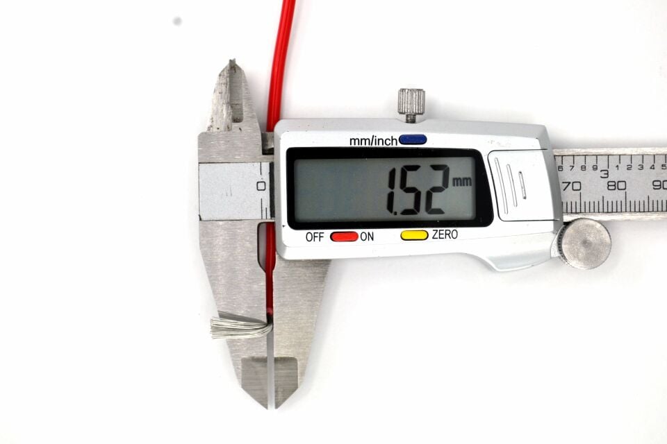 100 Metre 1,5mm² Kırmızı Bakır Kablo Kalaylı Nyaf Tekne Oto Karavan Elektrik Tesisat Kablosu Top