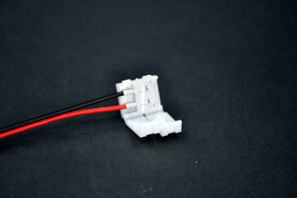 Şerit Led Elektrik Akım Besleme Konnektörü Kablolu