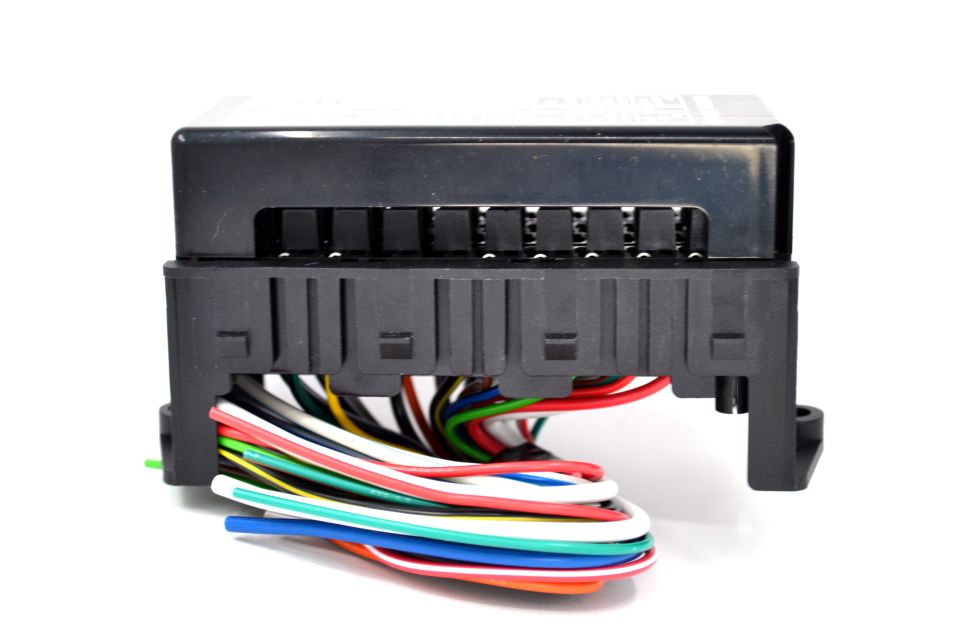 Üniversal Bıçak Sigorta Kutusu 15 Yuvalı Bakır Kablolu