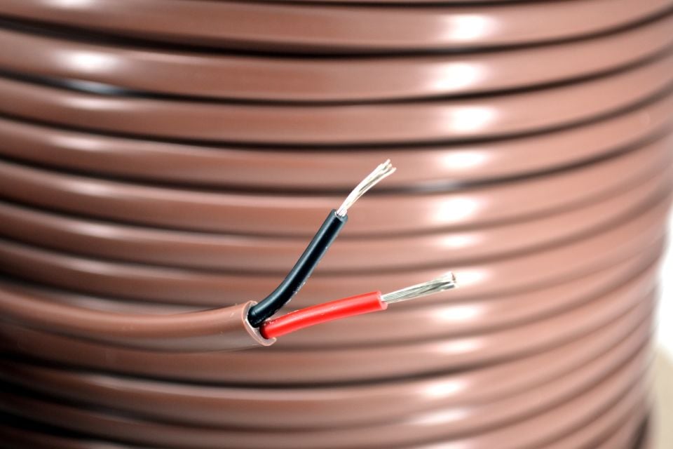 100 Metre Marine Yassı 2x1,00mm² Kalaylı Bakır Kablo TTR MYY Kahverengi Ahşap