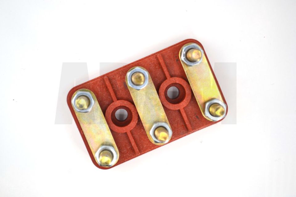 No4 Gamak Tipi Cam Elyaflı Motor Klemensi 72x44 M6 MT-MKE04