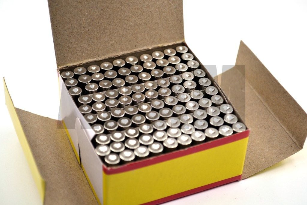 100 Adet 25 Amper Cam Sigorta 25A 6X30mm MT-CAM3025