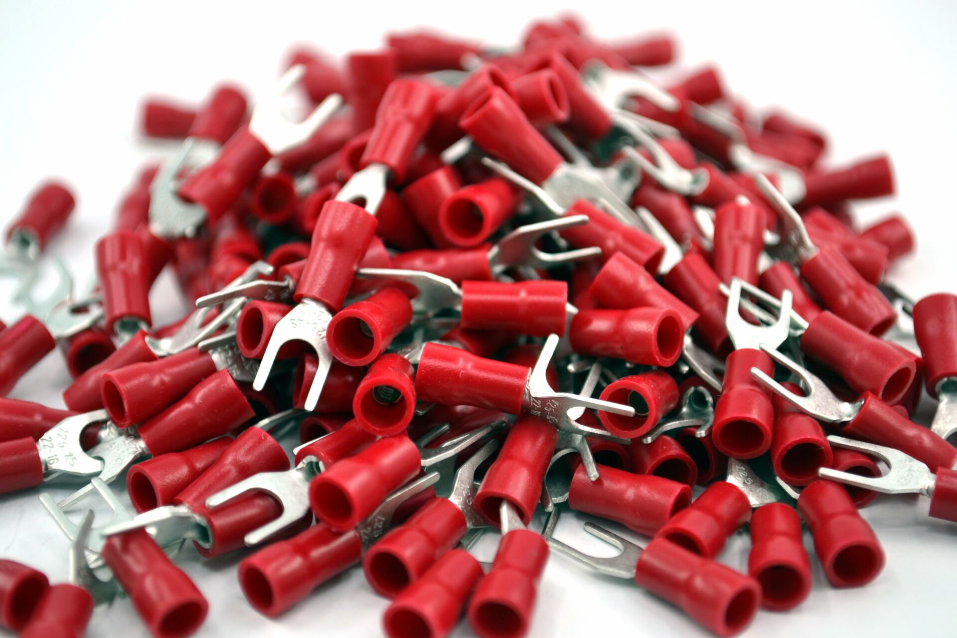 200 Adet 0,50-1,50 Bakır Kablo Pabucu Kırmızı M4 Çatal Sıkmalı Sulye MT-SKC4K