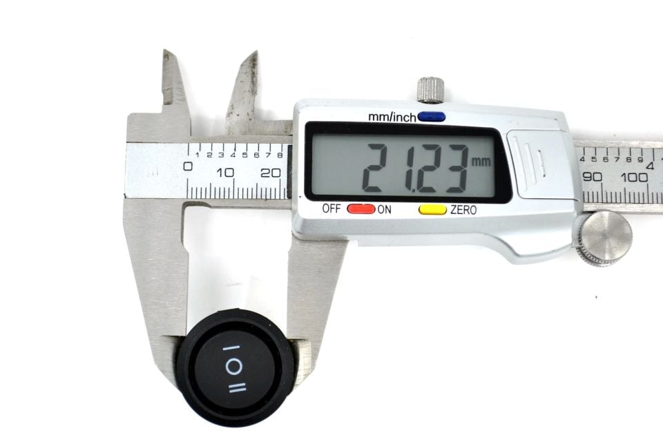 1-0-2 Elektrik Anahtarı 6 Pin Yuvarlak Gövde Siyah Plastik MT-ANK28