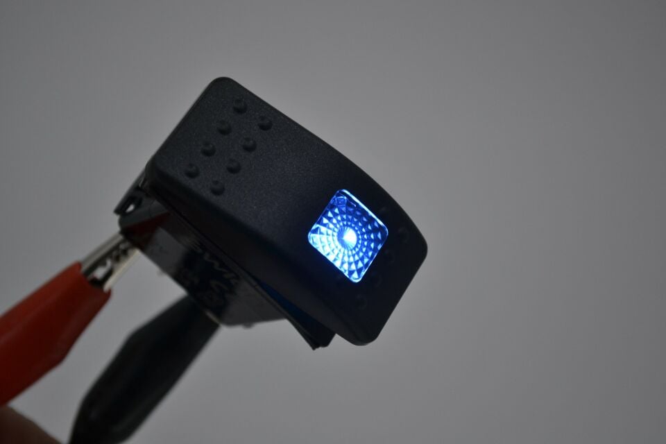 Marine Karavan Anahtar 12V 24V Mavi Işıklı Carling Tip 1-0 MT-ANK26