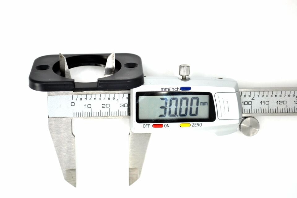 1 Yuvarlak Delikli Pano Montaj Port Plastik Yuva Çakmak USB Panel MT-SK61