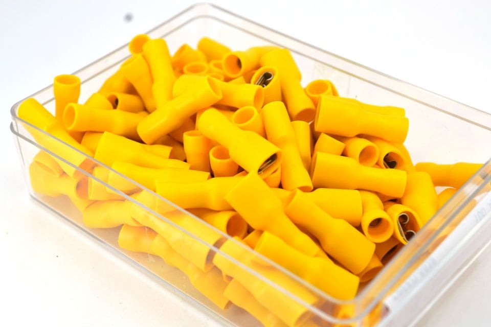 100 Adet 4,00-6,00mm Kablo Ucu 6,3 Dişi Sarı Izolasyonlu Sıkmalı TPFFD-5638