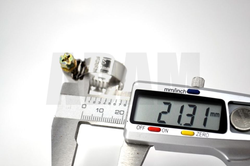 12*20 Paslanmaz Çelik Hortum Boru Tesisat Kelepçesi 1Adet