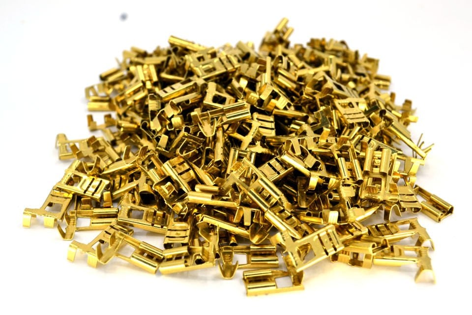 250 Adet 6,3 Bayrak Dişi Fiş Prinç Kablo Ucu Eğri L Yan Far Fişi