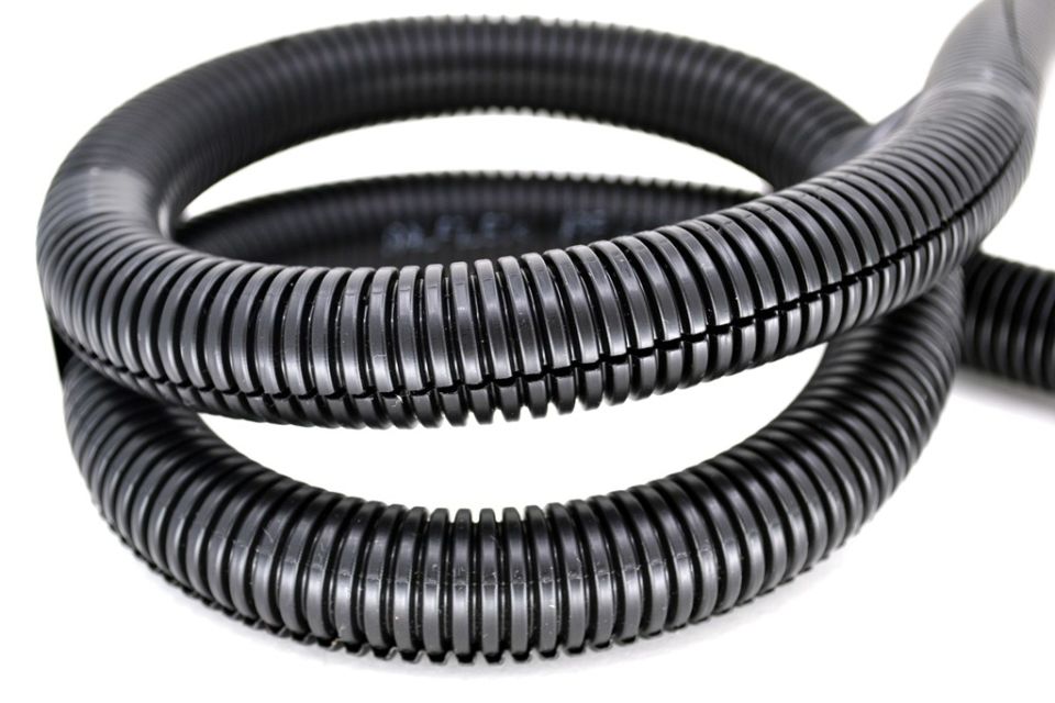 8,5mm Yarıklı Spiral Boru Kablo Izolasyon Hortumu Siyah Esnek