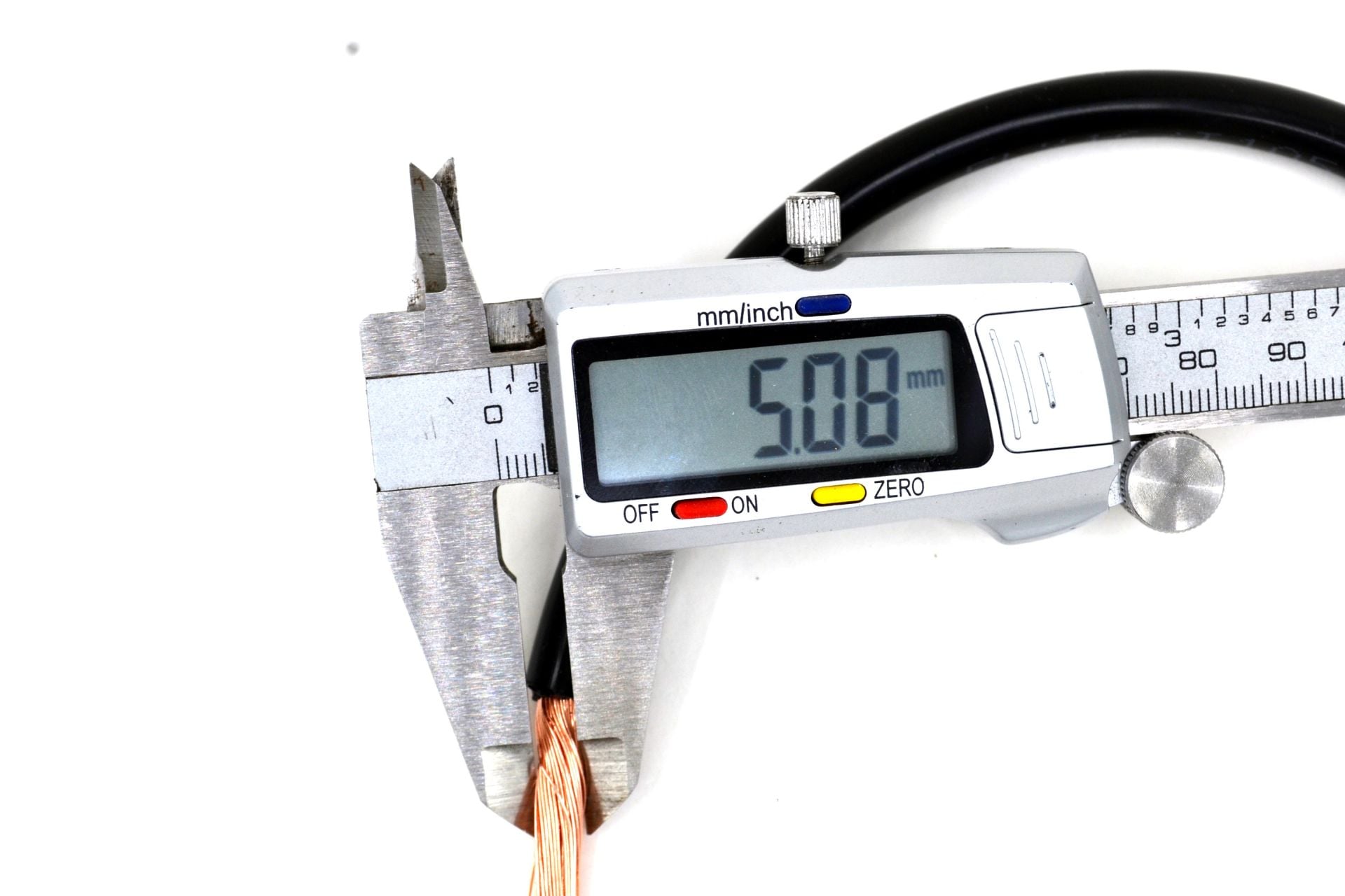 1 Metre 16mm² Siyah Bakır Akü Kablosu Fly Şase