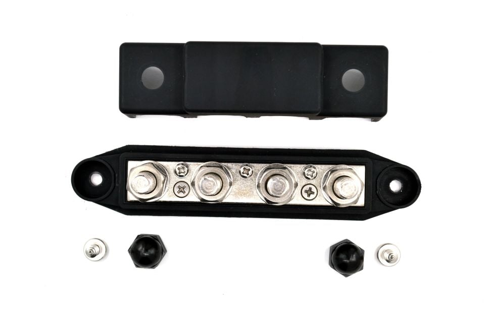 Kutulu Şase Terminali 250A 3XM4 Vidalı 4XM10 Kutuplu