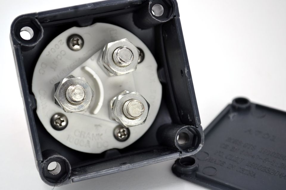 Devre Kesici Both Şalter Çift Akü Bağlantılı 12V 24V 48V 200A