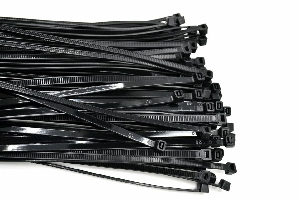 37cm Siyah Kablo Bağı 370x4,8 Ultraviyole Dayanıklı 100 Adetli Poşet