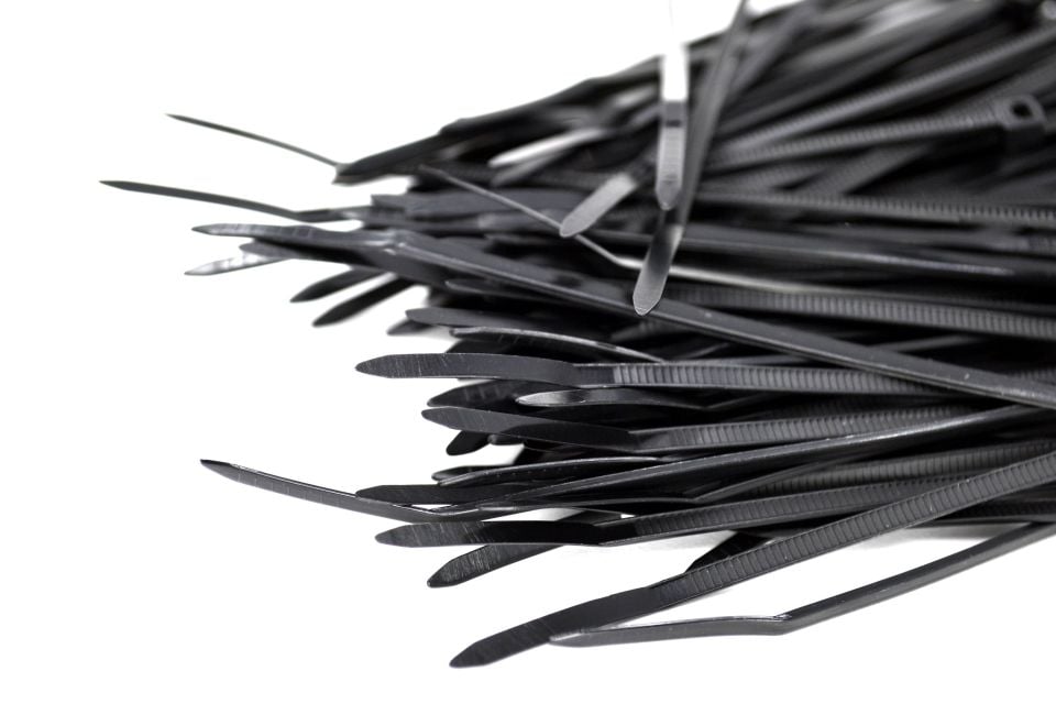 100x2,5 Ultraviyole Dayanıklı Kablo Bağı Siyah 100 Adetli Poşet MT-UV100