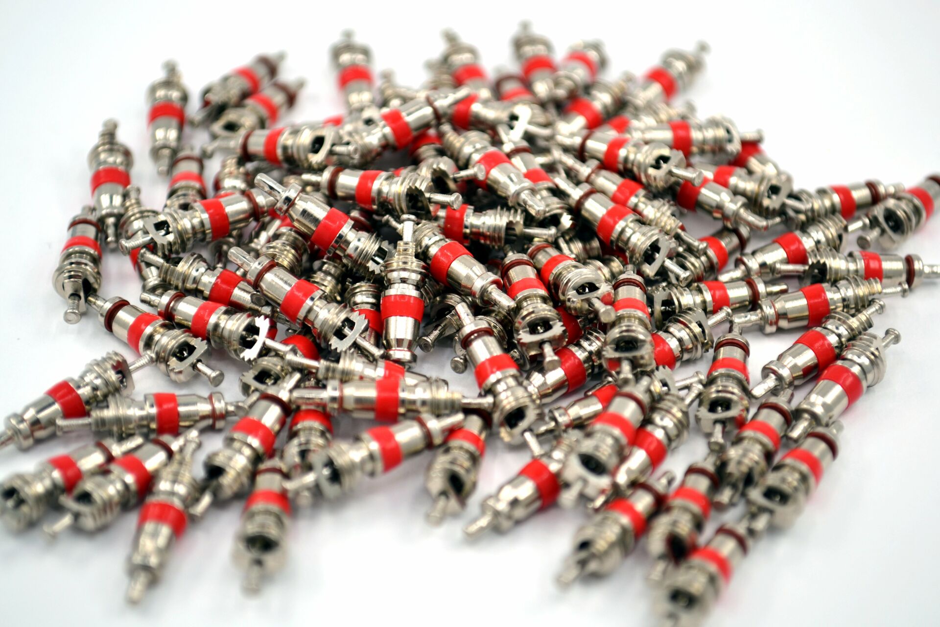 100 Adet Kısa Lastik Sibop İğnesi Kırmızı Conta 9001 Prinç Malzeme