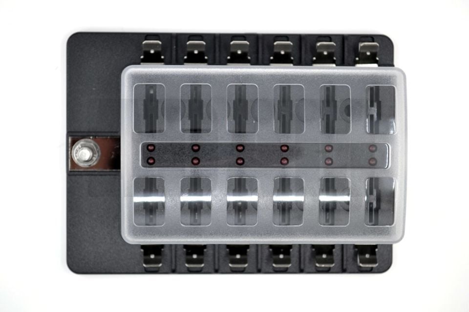 Bıçak Sigorta Kutusu 12 Port İkaz Ledli Etiketli MT-SY12LED