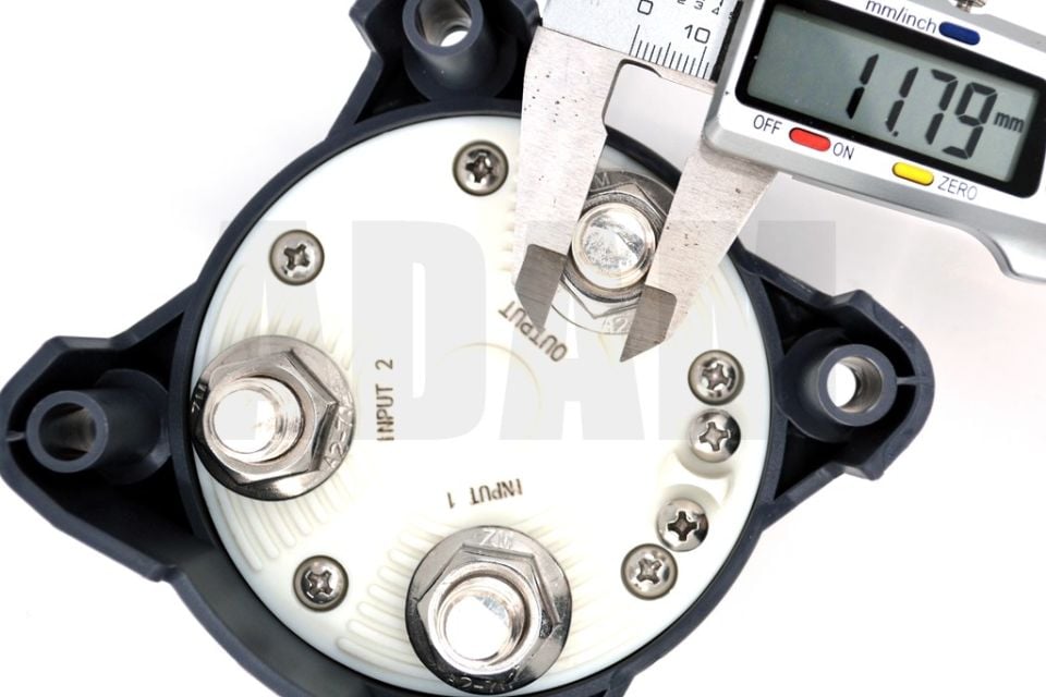 Çift Akü Elektrik Devre Kesici Both Şalter Anahtar 12V-36V DC 500A Ağır Hizmet MT-ADK500B