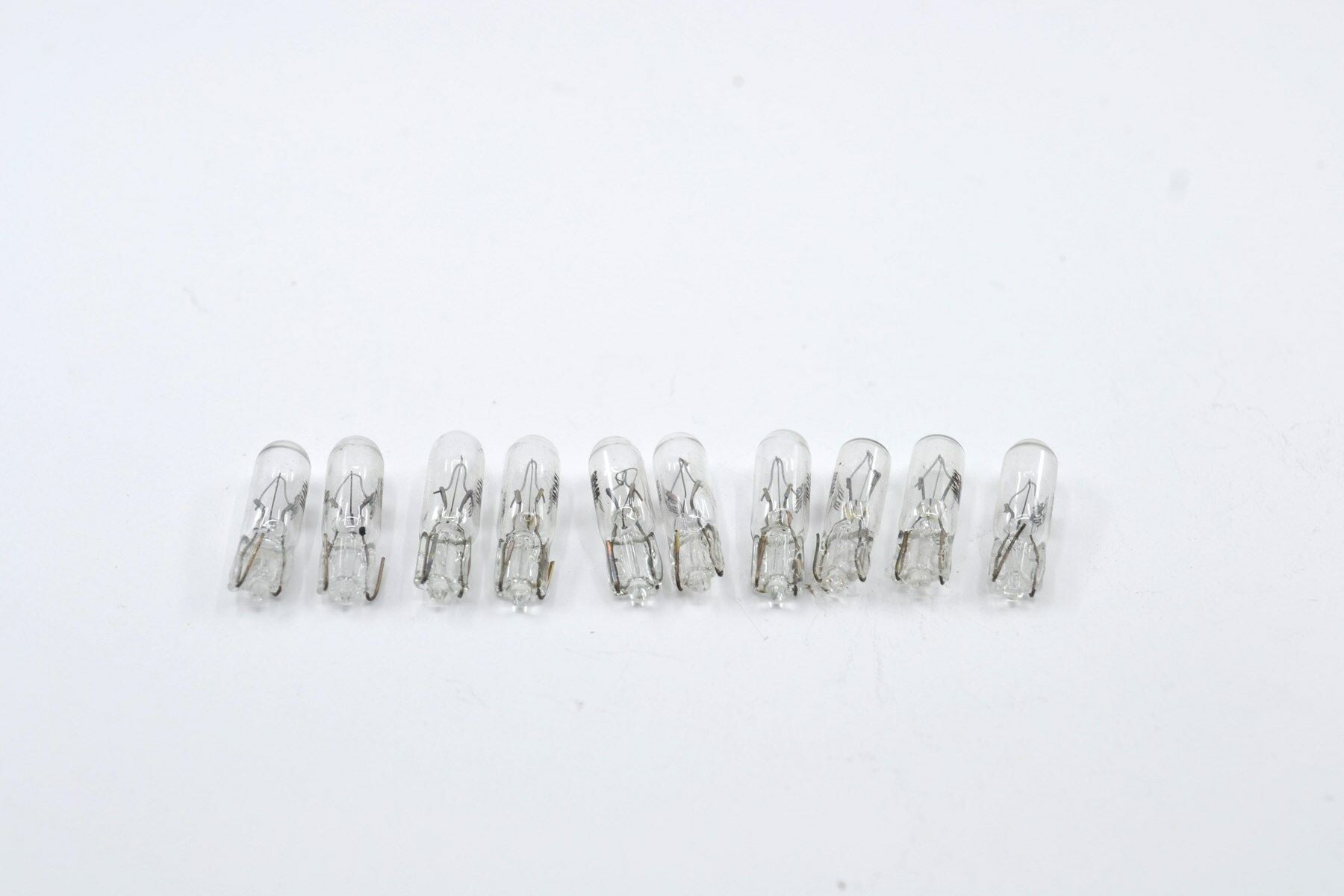 12V 2W Dipsiz T5 Ampul 10 Adet (Standart T5 Ampule Göre Daha Kalındır)