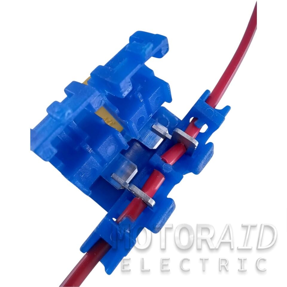 Hızlı Bıçak Sigorta Kutusu 18–14 AWG (0,75 - 2mm²) Standart Bıçak Sigorta Yuvası Mavi