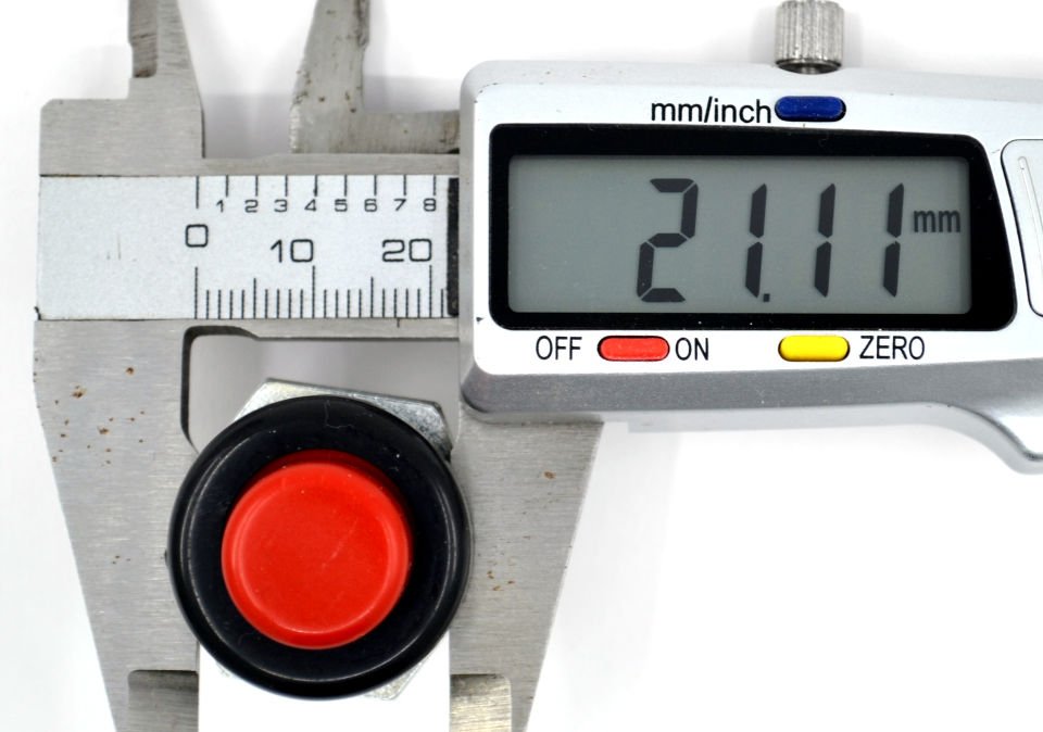22mm Yaylı Plastik Buton Anahtar Kırmızı Vidalı MT-ANY17