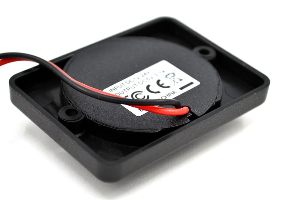 12V 24V DC USB 3.1A Şarj Port Işıklı Düz Taban MT-UP51