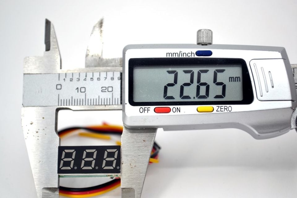 Dijital DC Voltmetre 0-100V Mavi Rakam Çerçevesiz Dikdörgen Küçük MT-GP11