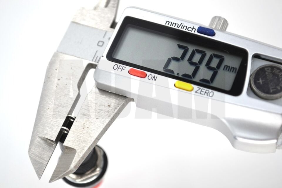 Kırmızı Uzun Buton 1-0 Yaylı Anahtar MT-ANY28