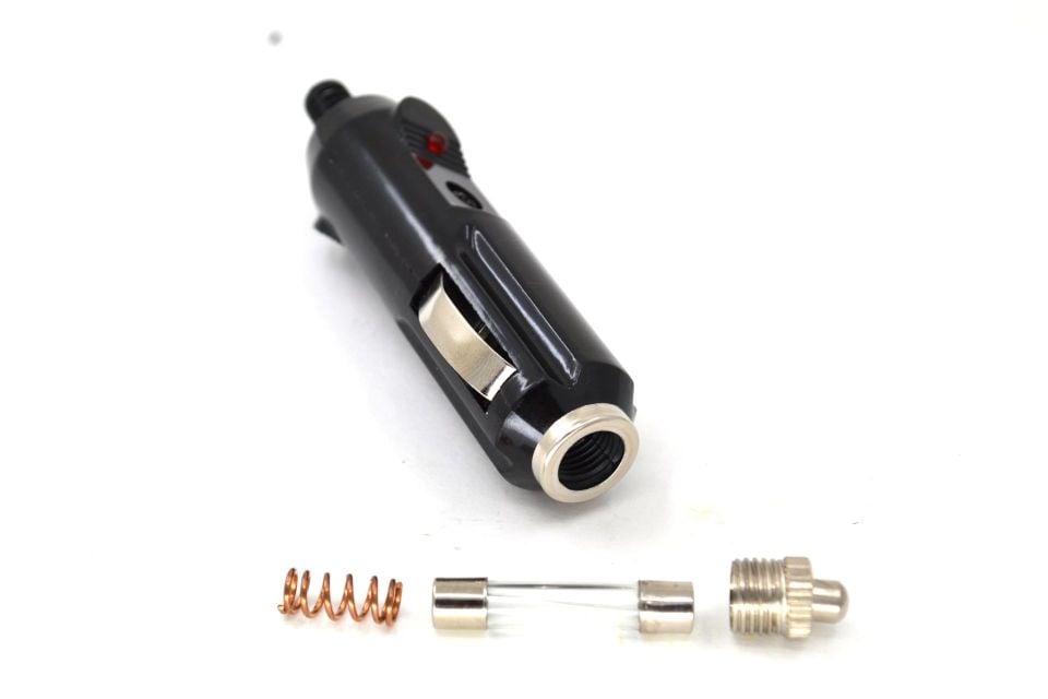 Oto Erkek Çakmak Fişi Ledli Sigortalı Isıya Dayanıklı Kaliteli Bakalit MT-03