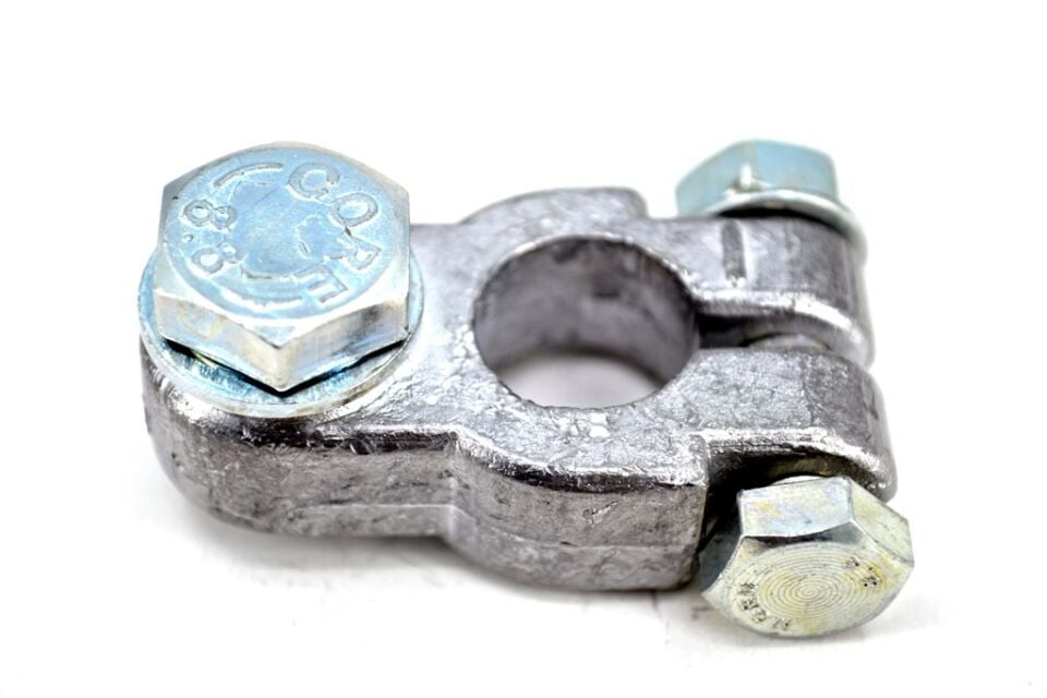 Ağır Hizmet Man Tipi Kurşun Akü Kutup Başı Eksi 8.8 Çelik Civata Somun