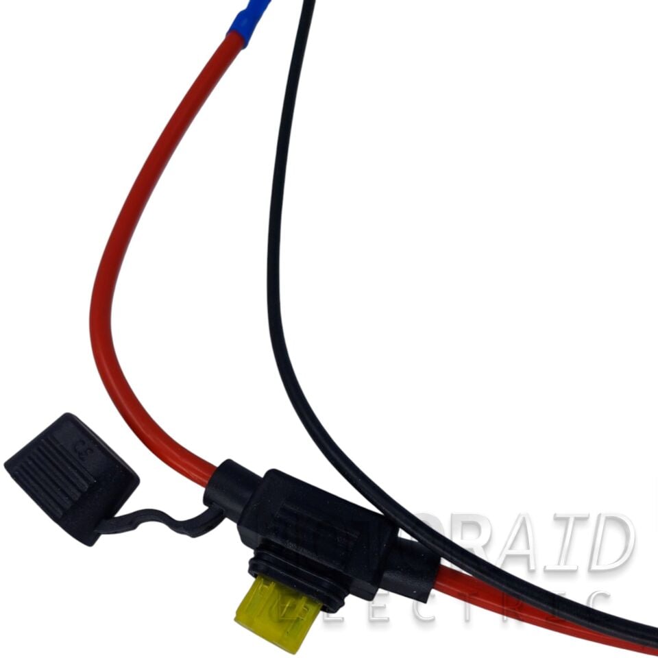 Dişi Çakmak Soketi 20A Sigortalı MT-TR07