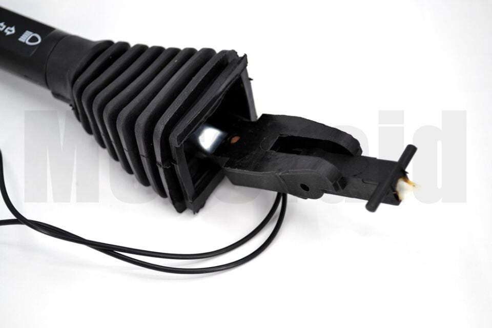 Magirus Korna Sinyal Kolu Ucu Saplı