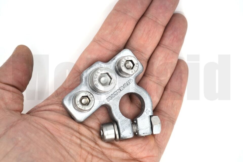 Üç Yollu Marine (+) Artı Akü Kutup Başı Terminali Kurşun Gövde - Paslanmaz İmbus Cıvatalı