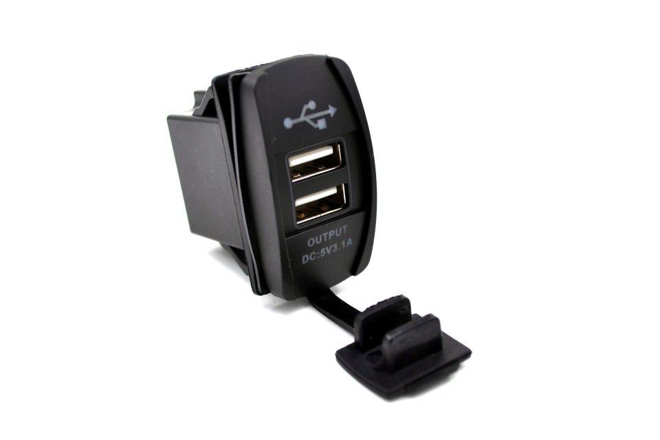 12V 24V DC USB 3,1A Şarj Port Dikdörtgen Kırmızı Işık MT-SK51