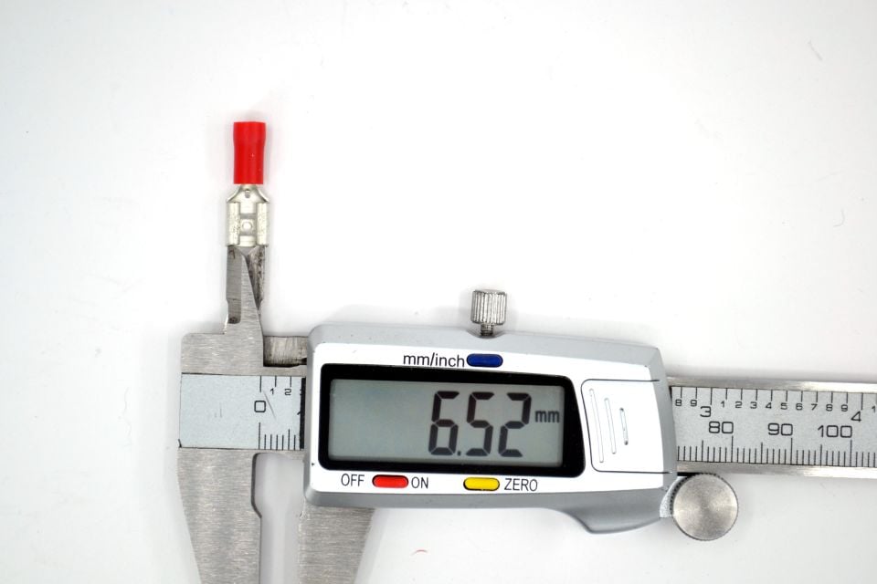 200 Adet 0,50-1,50mm Kablo Ucu 6,3 Dişi Fiş Kırmızı Sıkmalı TPFD-1638