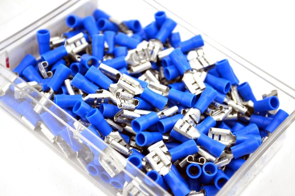 200 Adet 1,50-2,50mm Kablo Ucu 6,3 Dişi Fiş Mavi Sıkmalı MT-SPDM63