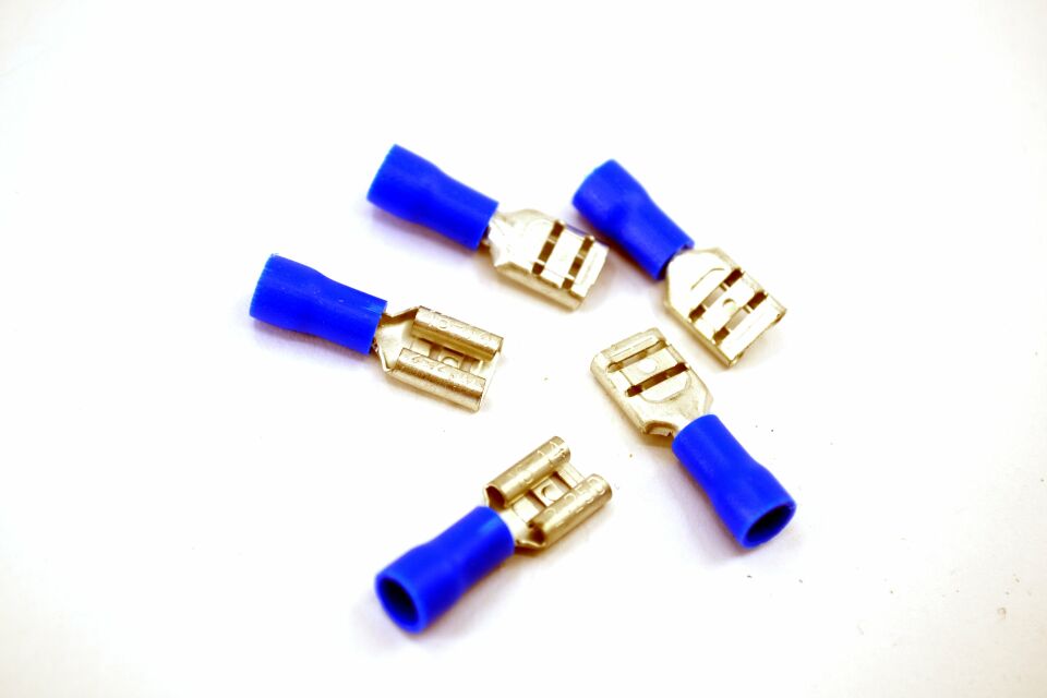 200 Adet 1.50-2.50mm Kablo Ucu 6.3 Dişi Fiş Mavi Sıkmalı TPFD-2638 (6,3 mm)