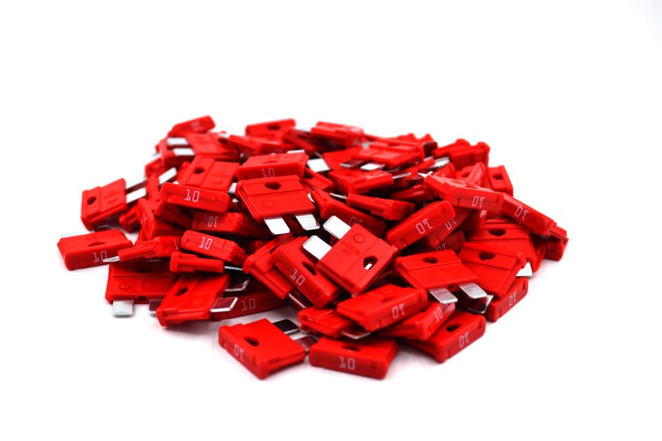 100 Adet 10 Amper Kırmızı Standart Bıçak Sigorta 10A