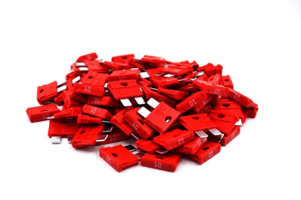 100 Adet 10 Amper Kırmızı Standart Bıçak Sigorta 10A